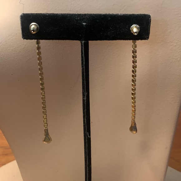 DANGLING VICTORIAN RUBY GARNET RED CRYSTALS RHINESTONES EARRINGS - Picture 8 of 12